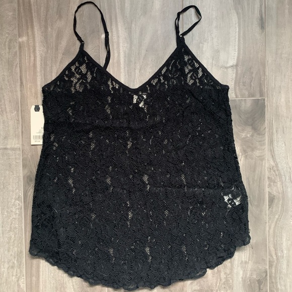 Wilfred Tops - Aritzia Wilfred Lace Minou Camisole